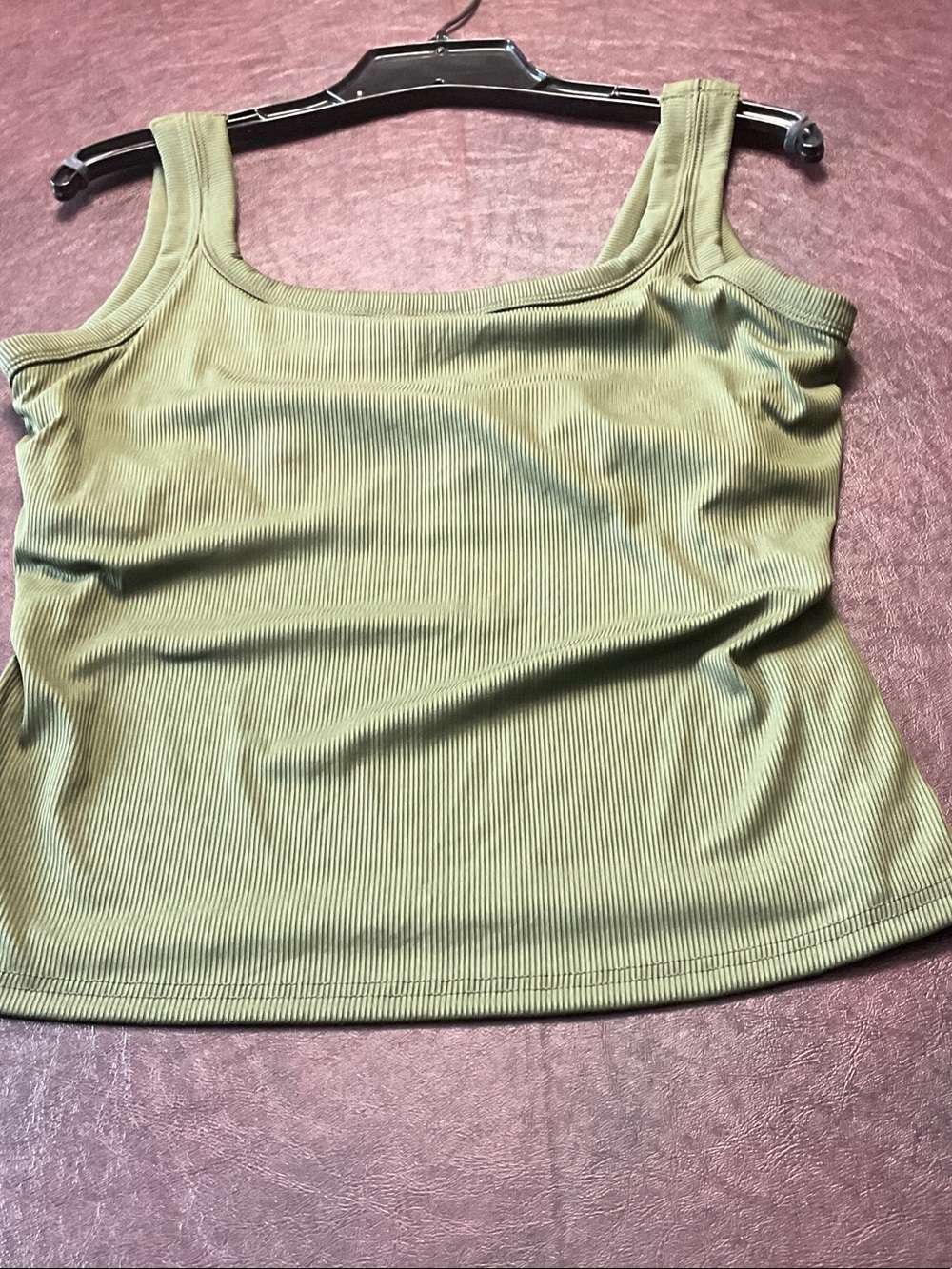 Ribbed curved-Neck Tank Top - Light Olive Green